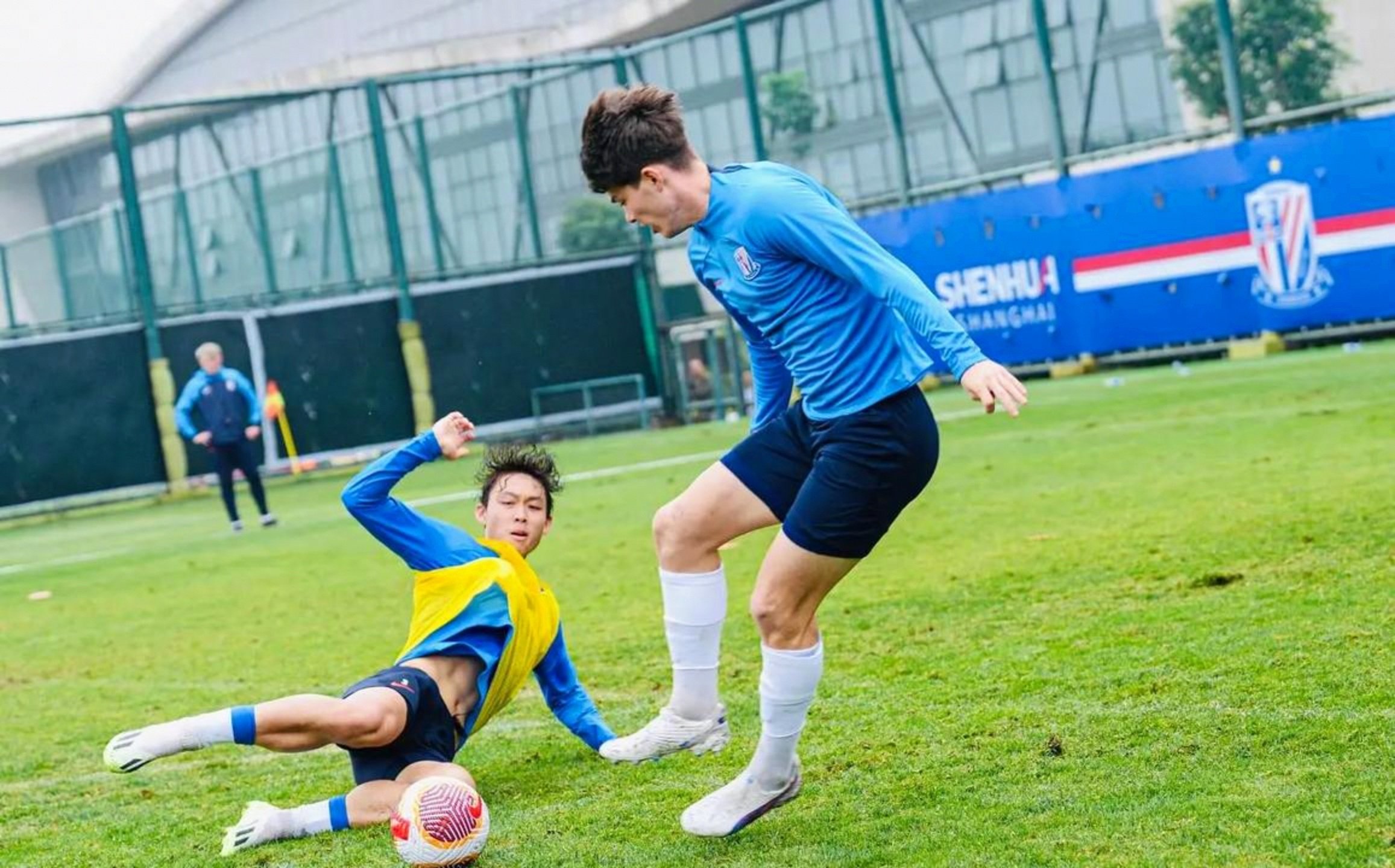 申花备战新的比赛,球员备战努力的简单介绍 申花备战新的比赛,球员备战努力的简单介绍