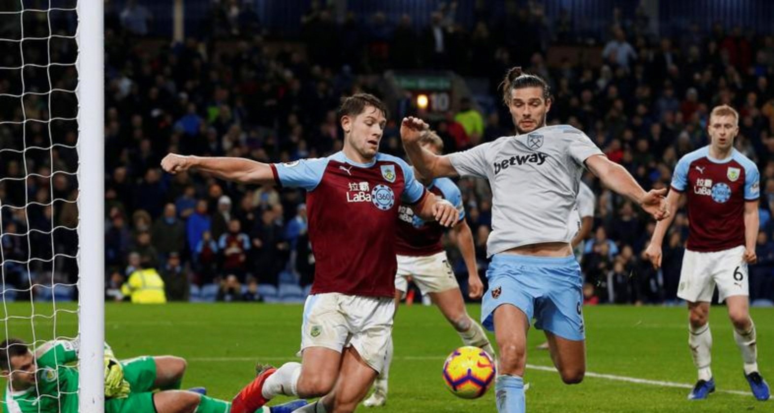 关于尼斯后卫表现出色，球队稳固防线再创佳绩的信息